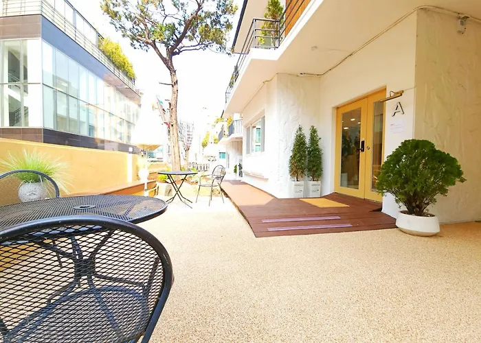 Oyo Myeongdong 5 Hostel