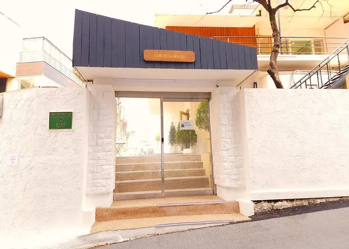 Oyo Myeongdong 5 *