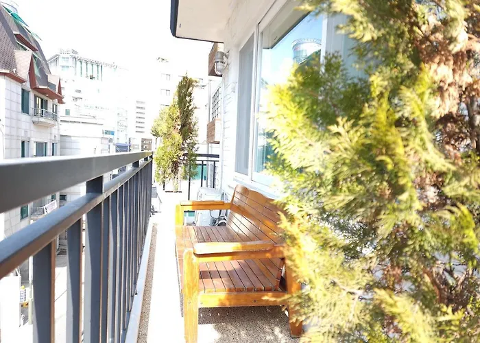 Oyo Myeongdong 5 *