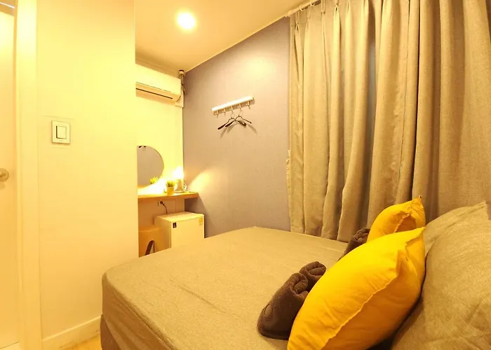 Hostel Oyo Myeongdong 5