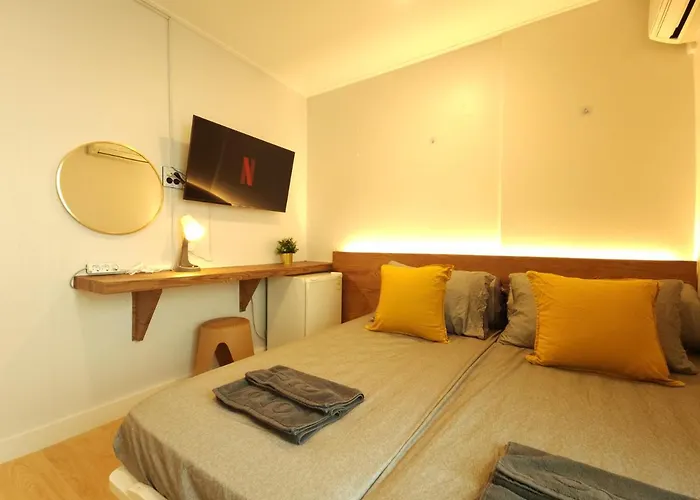 Oyo Myeongdong 5 Hostel