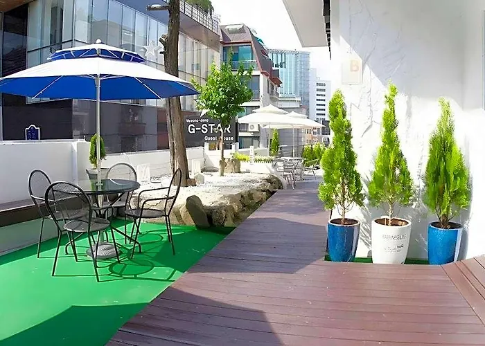 Hostel Oyo Myeongdong 5 *